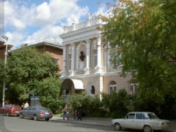Курсы повышения квалификации по программе ««Куклотерапия: использование кукол-марионеток в работе с детьми и подростками в библиотеке»